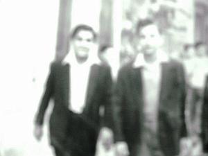 MAX ALZERAH 1060 edmond a gauche avec son copain a oran